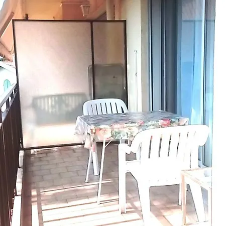 Apartment Grand 2 Pieces Climatise, Terrassse Vue & Proche Fete Du Citron *