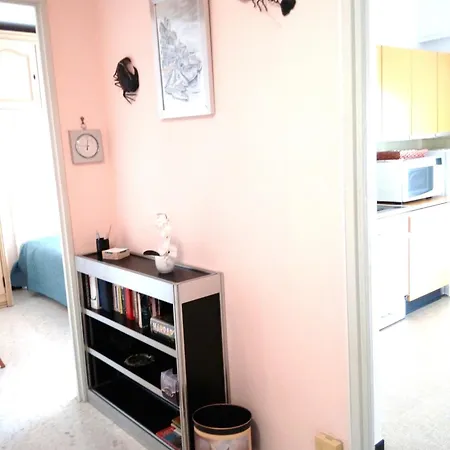 Grand 2 Pieces Climatise, Terrassse Vue & Proche Fete Du Citron *