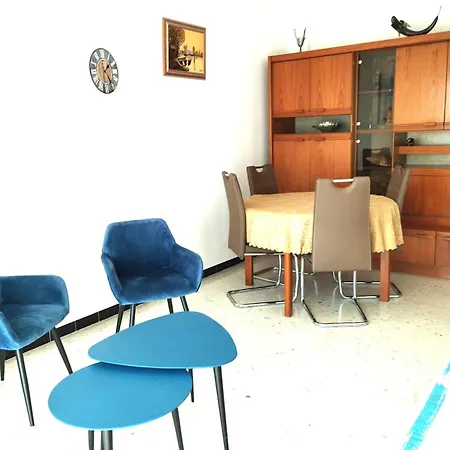 Apartment Grand 2 Pieces Climatise, Terrassse Vue & Proche Fete Du Citron Menton