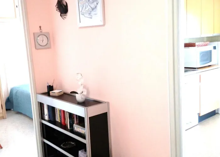 Grand 2 Pieces Climatise, Terrassse Vue & Proche Fete Du Citron *